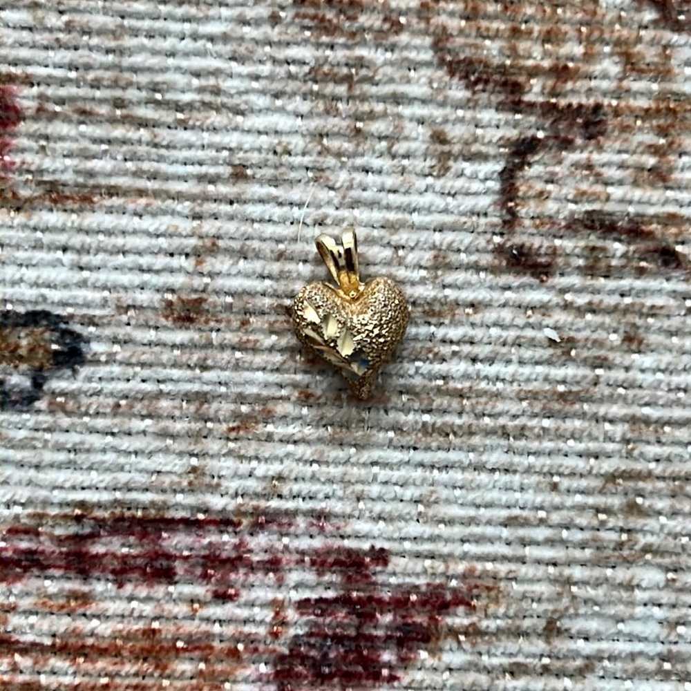 14k solid yellow gold petite heart pendant